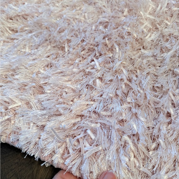 Lillian Pink accent Rug - Picture 4 of 5
